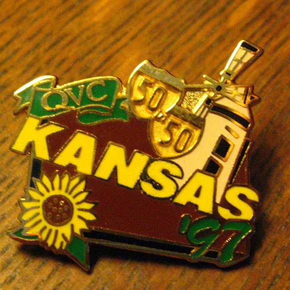 QVC Kansas 1997 Vintage Lapel Pin - Picture 1 of 4